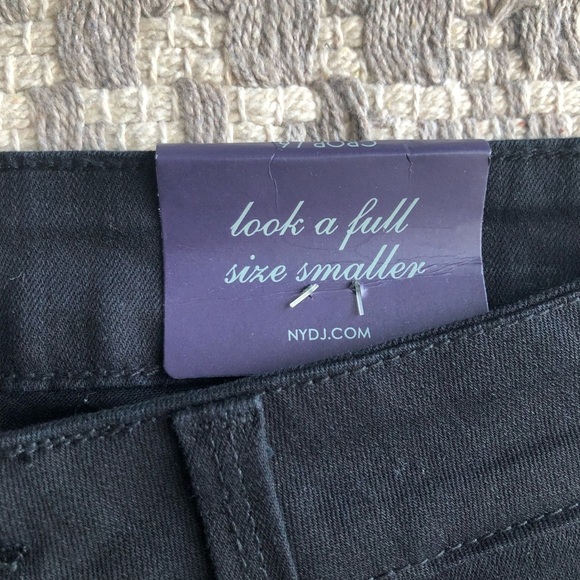 NYDJ rhinestone cuffed crop black pant in size 6 - Picture 6 of 15